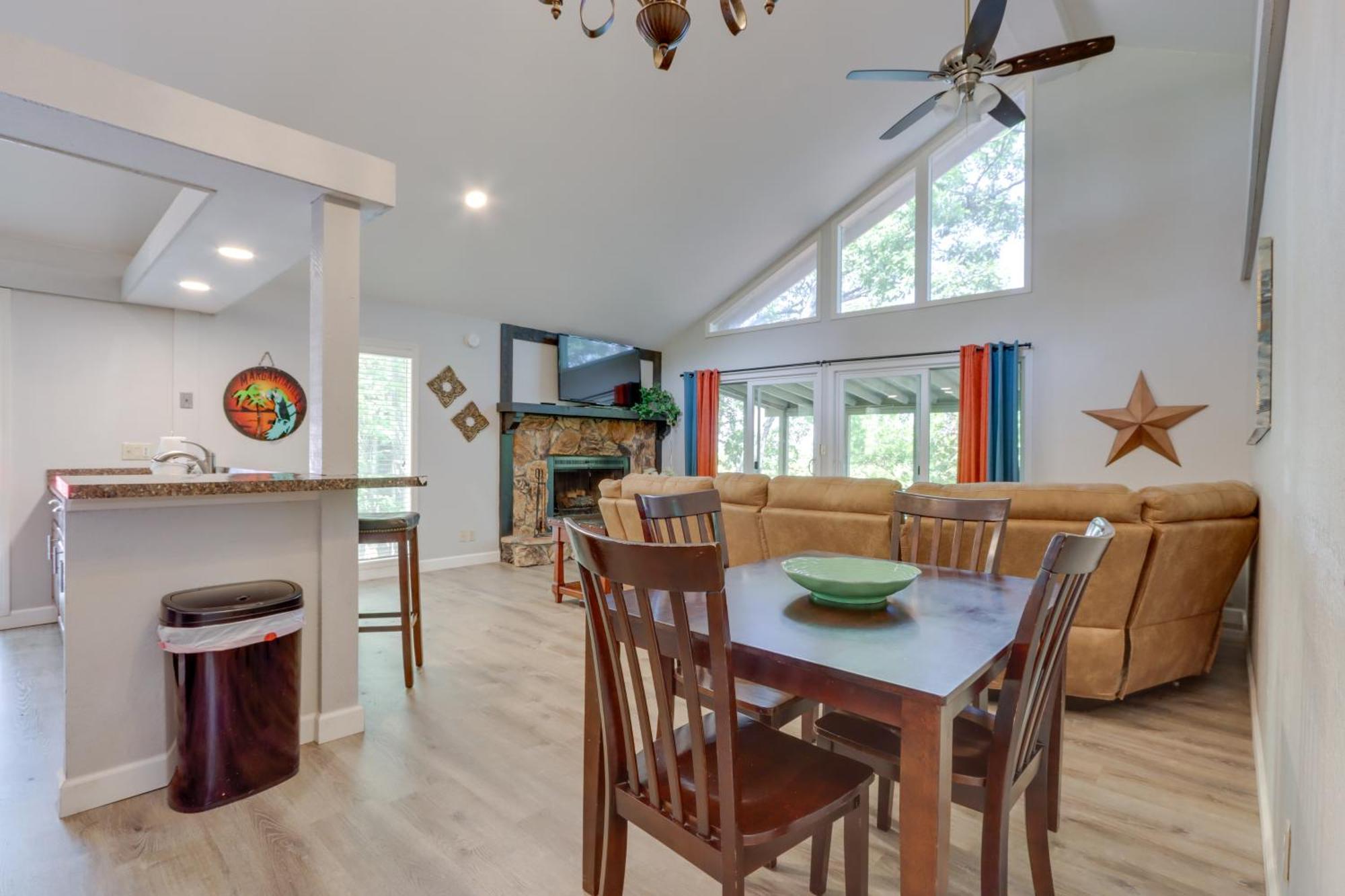 Hot Tub And Fire Pit Margaritaville Home! Osage Beach Exteriér fotografie