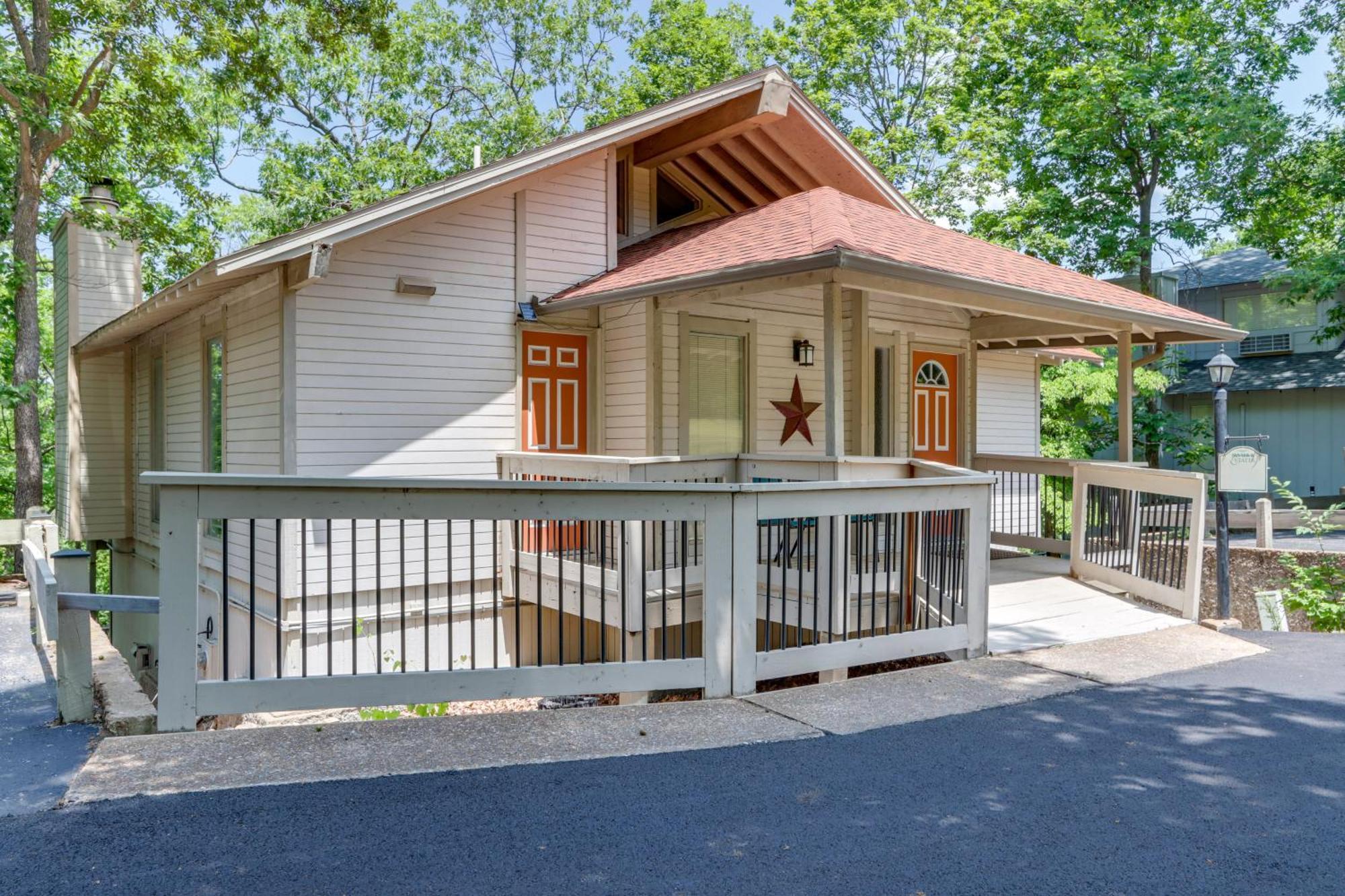 Hot Tub And Fire Pit Margaritaville Home! Osage Beach Exteriér fotografie